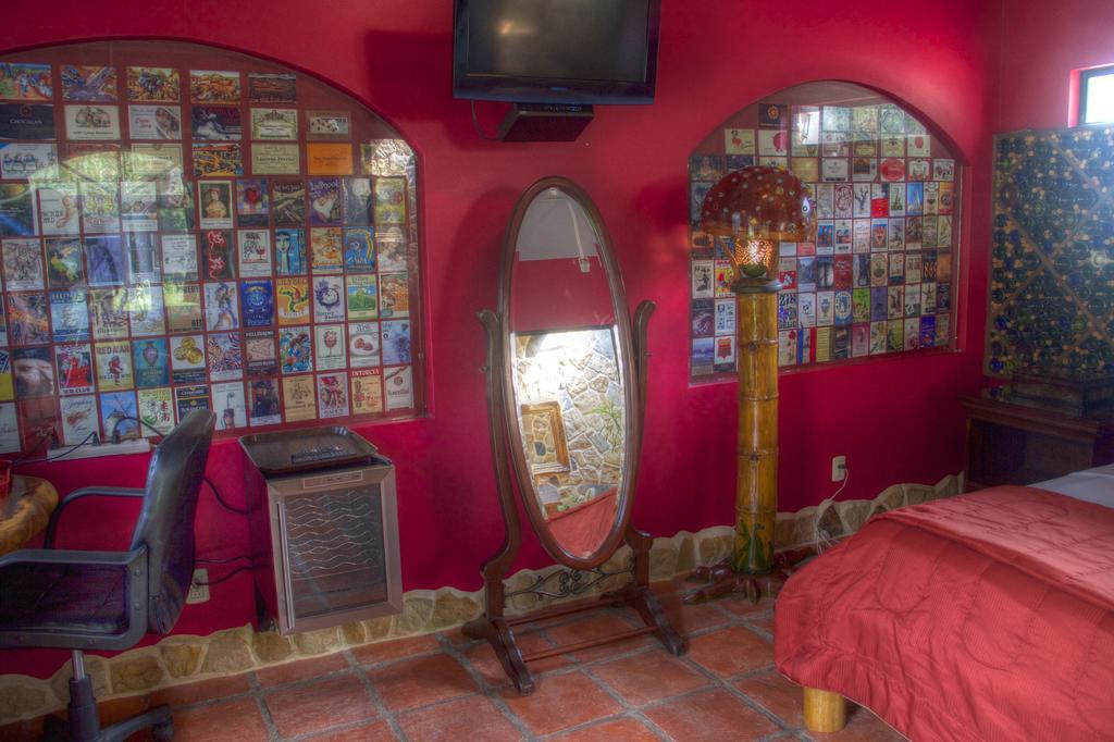 Gingerbread Restaurant&Hotel Nuevo Arenal Zimmer foto